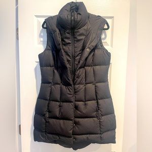The North Face Puffy Vest - longer length